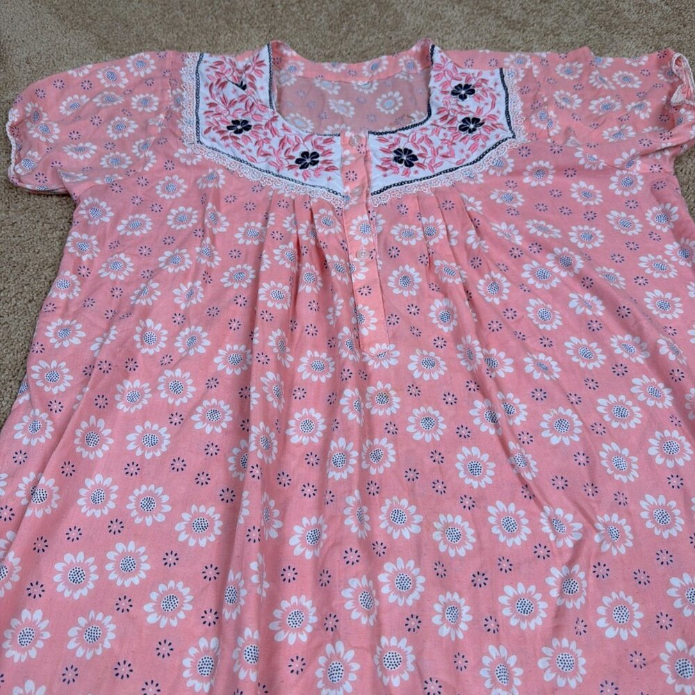Vtg Nightgown Womens XL Pink Daisy Embroidered Lace CottageCore Traditional Maxi - Picture 2 of 7